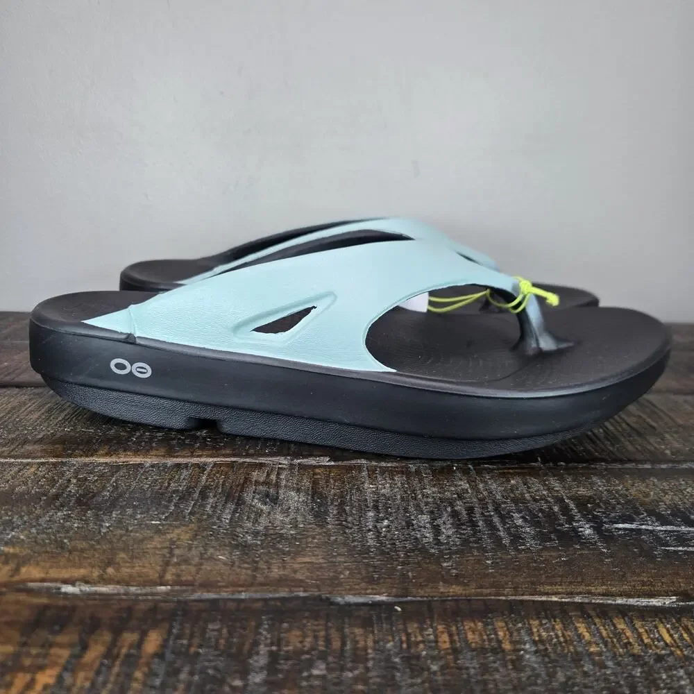NEW Oofos Ooriginal Mens Size 9 Recovery Slip-On Flip Flops Sandals Oasis